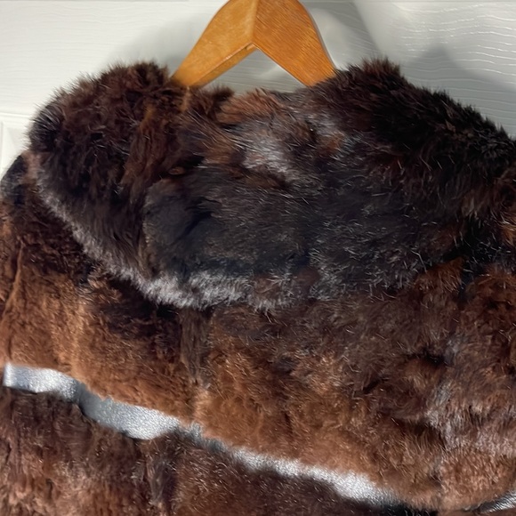 SPECIAL VINTAGE FUR COAT - Picture 8 of 17